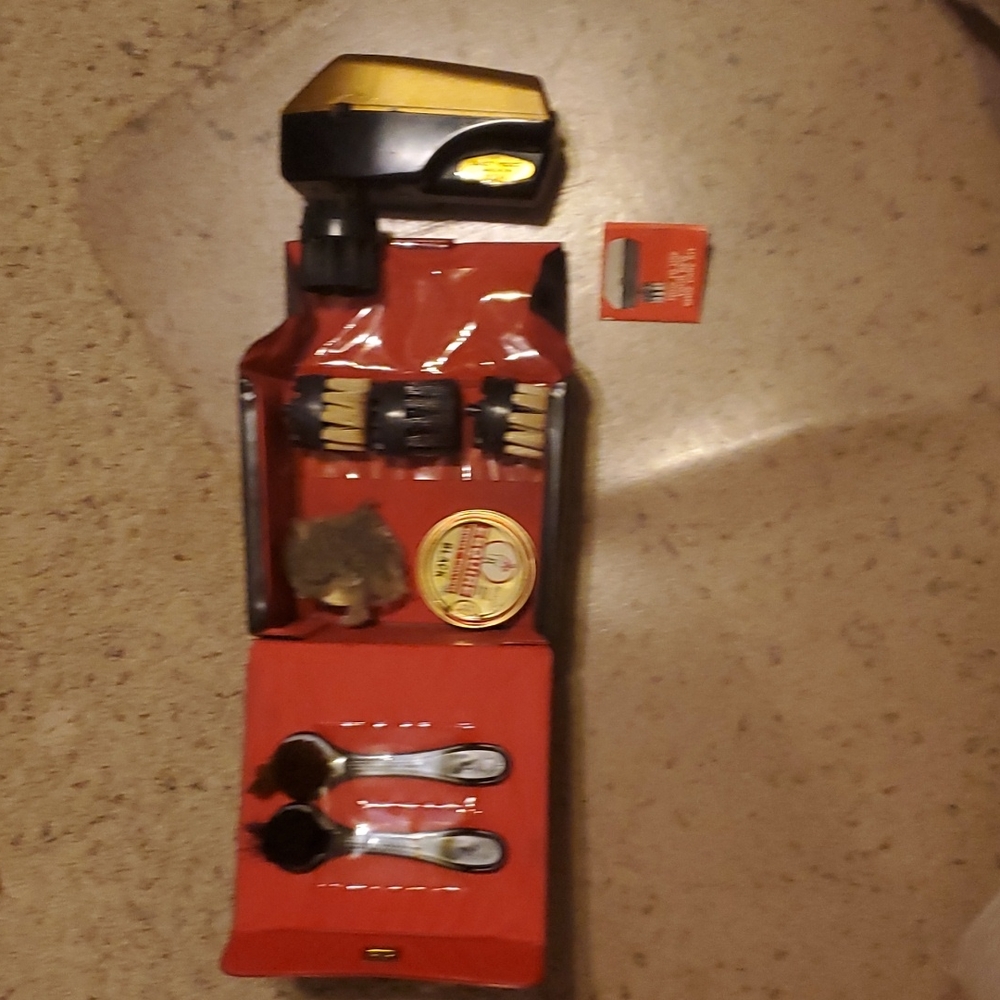 Vintage Shoe Care Shine Kit